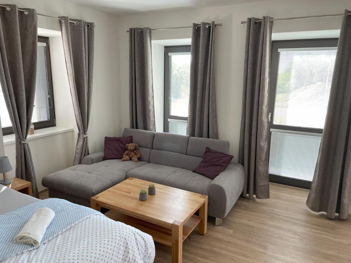 Apartman Nove Hute Sumava ภายนอก รูปภาพ